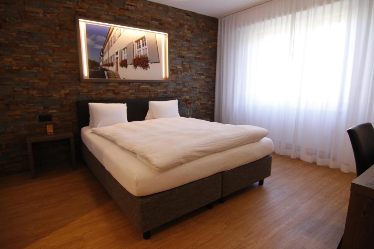 Hotel Eremitage Arlesheim Extérieur photo